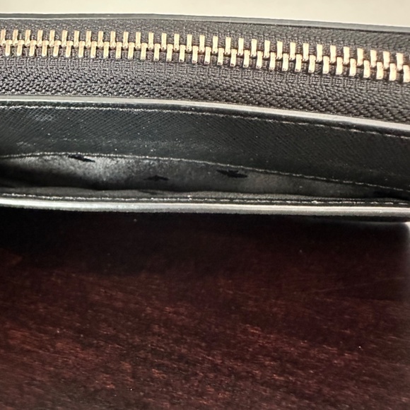 Kate Spade Clifton Lane Neda Black Penguin Wallet - Picture 9 of 9